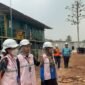 Manager Pemasaran, Insa. Mereka memimpin strategi percepatan proses penyambungan listrik pelanggan Top Golf dengan daya 1.525.000 VA.