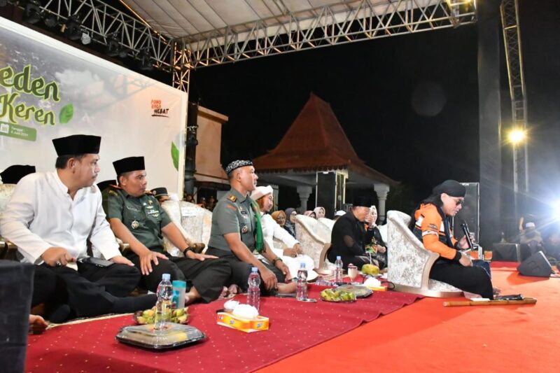 Danrem 081/DSJ Ngaji Bareng Gus Miftah, Gus Azmi dan Gus Hafidz di Ponorogo