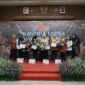 FotoDharma Wanita Persatuan (DWP) Kota Jakarta Barat menggelar pelatihan sekaligus lomba membuat hand bouquet di ruang Ali Sadikin, Gedung Wali Kota Jakarta Barat