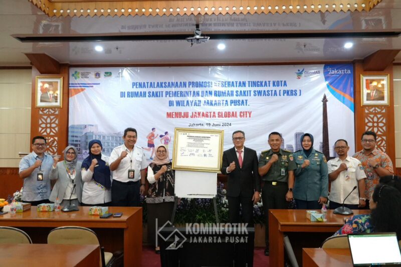 Wali Kota Administrasi Jakarta Pusat Dhany Sukma secara langsung membuka kegiatan ini dengan dilaksanakannya penandatanganan Komitmen Bersama dalam Rangka Penatalaksanaan Promosi Kesehatan Tingkat Kota.
