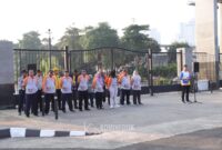 Wakil walikota  Kota Administrasi Jakarta Pusat Chaidir berserta jajaran terkait meninjau kesiapan akhir pelintasan Jakarta International Marathon