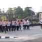 Wakil walikota  Kota Administrasi Jakarta Pusat Chaidir berserta jajaran terkait meninjau kesiapan akhir pelintasan Jakarta International Marathon