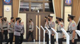 Kapolri memimpin upacara pelaksanaan kenaikan pangkat Perwira Tinggi Polri dan PNS Polri pada hari ini di Rupatama