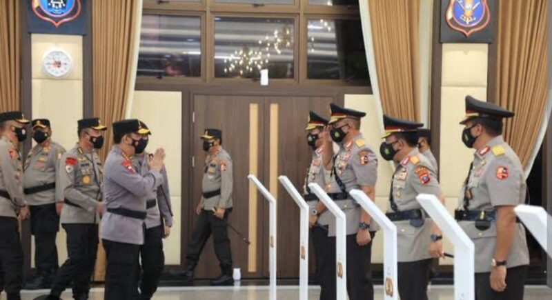 Kapolri memimpin upacara pelaksanaan kenaikan pangkat Perwira Tinggi Polri dan PNS Polri pada hari ini di Rupatama