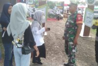 Babinsa yang peduli terhadap pendidikan dan perkembangan generasi muda, tentu sangat penting untuk memberikan pesan motivasi kepada siswi SMU agar giat belajar. Pesan dari seorang Babinsa bisa menjadi motivasi tambahan bagi siswi untuk terus bersemangat dalam mengejar cita-cita