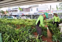 Pemerintah Kota (Pemkot) Administrasi Jakarta Pusat membuat taman yang terletak di Jalan KH. Hasyim Ashari, tepatnya di kolong fly over depan ITC Roxy Mas, Selasa