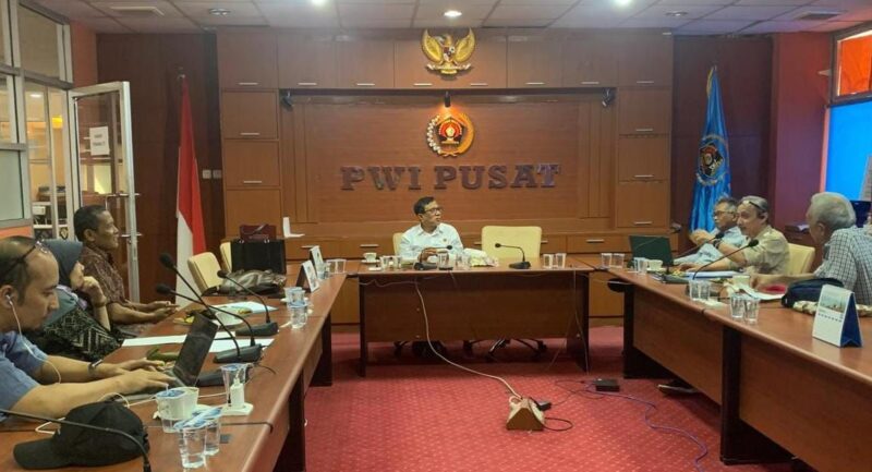 Ketum PWI Pusat Pimpin Rapat Persiapan Launching Anugerah Adinegroho 2024