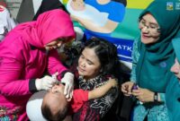 Mirdiyanti Heru meninjau pelaksanaan Pekan Imunisasi Nasional (PIN) Polio, di 

Posyandu Melati RW 08, Gang An Nur, Jalan Sumbadra, Kelurahan Tanah Tinggi, Kecamatan Johar Baru, Jakarta Pusat