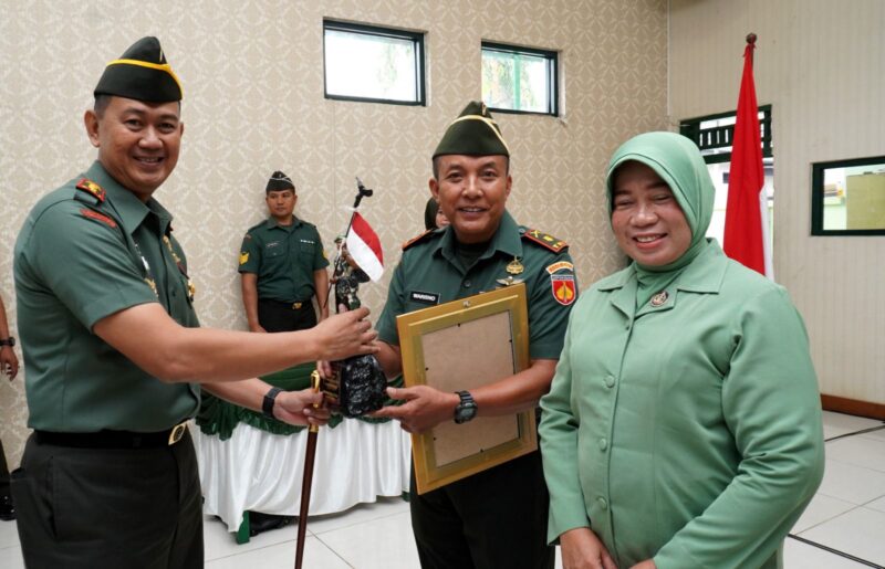 Dandim Boyolali Pimpinan Upacara Purna Tugas 4 Anggotanya