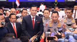 Foto Menteri ATR/BPN Agus Harimurti Yudhoyono (AHY) dan Kapolri Jenderal Polisi Drs. Listyo Sigit Prabowo, Wakabareskrim Polri, Komjen Pol. Wahyu Widada.
