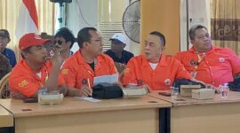 Ferry Edyanto dan rekan-rekannya di tim domino; Ronny Kusuma, Budi Utomo, Penerus Bonar, Muhajar dan Johnny Hardjojo