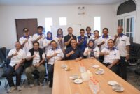 Relawan Antar Generasi (RANGER) bertemu dengan Anies Baswedan Pejabat yang menjabat sebagai Gubernur DKI Jakarta priode 2017-2022, Pertemuan di Jl. Brawijaya X No.46, Pulo, Kebayoran Baru, Kota Jakarta Selatan hari Selasa (15/4/25),