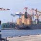 Foto: Pelabuhan Tanjung Priok, Pengelolaan pelabuhan khususnya pelabuhan kontainer atau peti kemas sangat penting bagi perekonomian negara karena merupakan pintu gerbang utama perdagangan internasional dan logisti