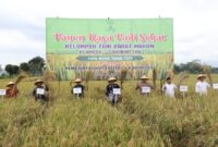 Letkol Inf Hendra Sukmana, M.Han. (Dandim 0808/Blitar), Walikota Blitar yang diwakili oleh Asisten I Pemerintah Kota Blitar, Bapak Mokhamad Sidik S.Sos., M.AP., Wakapolres Blitar Kota Kompol Subiyantana, S.H., M.H., Wakil Ketua DPRD Kota Blitar M. Hardita Magdi, S.H., Danki Kompi C Yonif 511/DY Lettu Inf Donny, Kepala DKPP Kota Blitar Drh. Dewi Masitoh, serta Forkopimcam Sananwetan dan Gapoktan Kelurahan Sananwetan