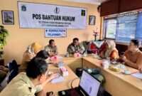 Foto: Lurah Kelurahan Ceger, Suratno, menyambut baik visitasi Komisi Informasi DKI Jakarta untuk menyampaikan rekomendasi hasil E-Monev