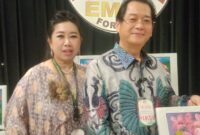 Foto: Ricky Suharlim bersama Istri. (Dok/Fhm/Okj)