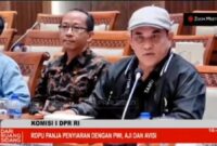 Foto: Ketu Umum Persatuan Wartawan Indonesia (PWI) Pusat, Zulmansyah Sekedang, hadir dan memberikan pandangan kritis dalam Rapat Dengar Pendapat Umum (RDPU) Panja Penyiaran Komisi I DPR RI yang digelar pada Senin, 5 Mei 2025, di Gedung DPR RI