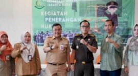 Foto: Kepala Seksi Intelijen Kejari Jakbar, Marjuki dan Asisten Pemerintahan Sekretaris Kota Jakarta Barat, Firmanuddin Ibrahim