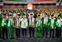Menteri Koordinator Bidang Pangan Zulkifli Hasan, bersama Kapolri menghadiri acara pembukaan Muktamar PUI ke-15 di Convention Hall Smesco, Pancoran