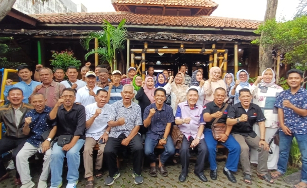 Pengurus Ikatan Keluarga Masyarakat Kemang (IKMK) 2025-2029. Foto: (Doc/Fhm/Okj).