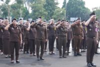 Upacara di pimpin langsung Pelaksana Tugas Kepala Kejaksaan Negeri Jakarta Timur, Tjakra Suyana Eka Putra, S.H., M.H.,  Foto: (Dok - Istimewa).