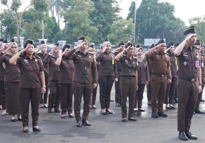 Upacara di pimpin langsung Pelaksana Tugas Kepala Kejaksaan Negeri Jakarta Timur, Tjakra Suyana Eka Putra, S.H., M.H.,  Foto: (Dok - Istimewa).