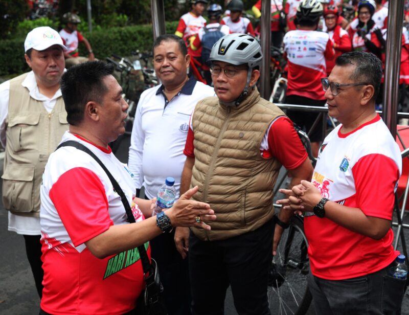 Ketua PWI Jaya Kesit B Handoyo, Wali Kota Jakarta Pusat Drs. Arifin. M.A.P,  Erick Wakil Wali Kota Jakarta Pusat, Helmi AR Ketua Pokja PWI Wali Kota Jakarta 