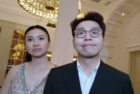 Foto: dr. Richard Lee bersama Istri Reni Effendi. (Dok/Fhm/Okj).