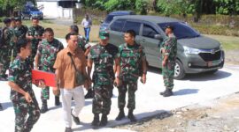 Kolonel Inf Tri Aji Sartono, M.Han., melakukan peninjauan ke lokasi dan Komandan Kodim 0806/Trenggalek, Letkol Inf Edy Sunarko, S.Sos., yang turut mendampingi kegiatan tersebut.