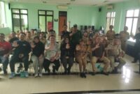 Ketua Pokja PWI Wali Kota berserta Jajaran Foto bersama Camat Menteng Nurhelmi beserta jajarannya.
