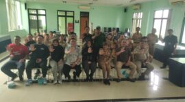 Ketua Pokja PWI Wali Kota berserta Jajaran Foto bersama Camat Menteng Nurhelmi beserta jajarannya.