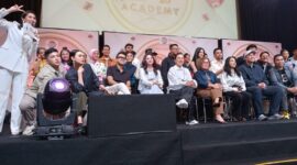 Foto: Jajaran Juri, Host dan direktur utama Surya Citra Media Harsiwi Achmad. (Dok/Fhm/Okj)