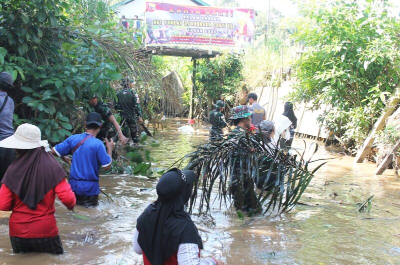 Bakti Nyata TNI di Perbatasan: Yonkav 3/AC Rayakan HUT dengan Aksi Peduli Lingkungan.
