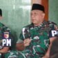 Foto: Komandan Detasemen Polisi Militer (Dandenpom) V/1 Madiun Letkol CPM Juni S. Kurniawan memberikan arahan kepada personel saat kegiatan doa bersama dalam rangka memperingati Hari Ulang Tahun (HUT) ke-80 Polisi Militer Angkatan Darat (Pomad) di Musala Al Hidayah, Madenpom V/1 Madiun, Kota Madiun
