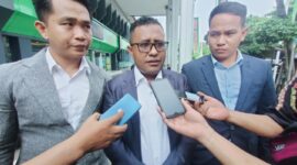 Foto: Tim Kuasa Hukum Tergugat - Chandra Goba, Dolan Alwindo Colling, dan Putrawan Duha. (Dok/Fhm/Okj)