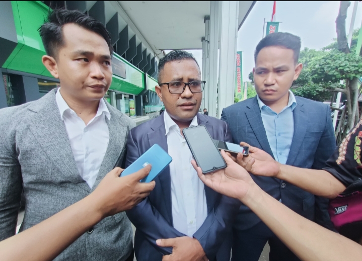 Foto: Tim Kuasa Hukum Tergugat - Chandra Goba, Dolan Alwindo Colling, dan Putrawan Duha. (Dok/Fhm/Okj)