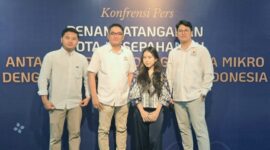 Foto: Willy Lesmana Putra (kedua dari kanan), Muhammad Tommy Arima, S.H., C.L.A. (kesatu dari kiri). (Dok/Fhm/Okj)