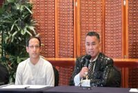 Foto: Eks Mendikbudristek Nadiem Makarim bersama kuasa hukumnya Hotman Paris Hutapea, selasa (10/6/2025) (Dok-Istimewa)