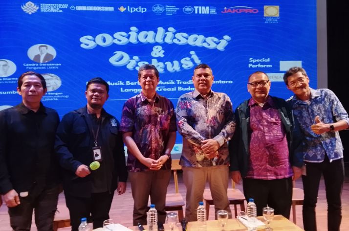 Foto: Sosialisasi dan Diskusi Lembaga Manajemen Kolektif (LMK) Berbasis Musik Tradisi Nusantara. (Dok/Fhm/Okj)