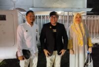 Foto: Sultan Sepuh Jaenudin II Arianatareja Pangeran Heru Rusyamsi, S.Psi., M.H., Ketua Lembaga Negara Perintis Kemerdekaan Republik Indonesia (LNP KRI) - Tengah. (Dok/Fhm/Okj)