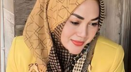 Foto: Hj. Eneng Ita Rosita Puspitasari SST, MM, MKES. (Dok-tangkapan layar TikTok pribadi)