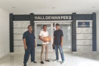 Hassanudin alias Hasan Bendot di gedung Dewan Pers adukan media langgar KEJ (Foto:OkJ)