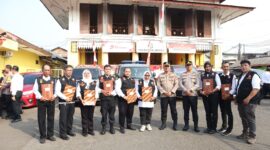 Perkuat Kemitraan, Polsek Palmerah Beri Penghargaan kepada Warga Relawan Kamtibmas