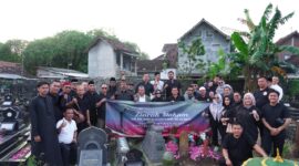 KAI Kenang Ramdlon Naning, Sosok Advokat Berintegritas Lewat Ziarah di Yogyakarta
