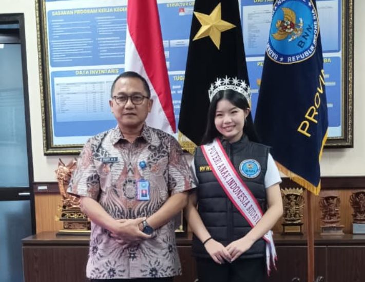 Foto: Puteri Anak Indonesia Budaya 2023, Ry Hyori Dermawan bersama Kepala BNNP Bali, Brigjen Pol. Rudy Ahmad Sudrajat, S.I.K., M.H. (Dok-Istimewa)