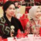 Foto: Lusiana Ng, Wakil Bendahara Umum PSMTI - Pusat dan Bendahara Perwanti PSMTI bersama Ketua Dharma Wanita Persatuan Kantor Staf Presiden (KSP) Annies Putranto. (Dok-Istimewa)