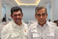 Kuasa hukum H. Japar, Ferdinand Matheus Kilikily bersama H. Japar Ali Yugo, korban dugaan mafia tanah