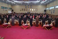 Forkopimda Kota Blitar Hadiri Pidato Kenegaraan dan Bagikan Bendera Merah Putih
