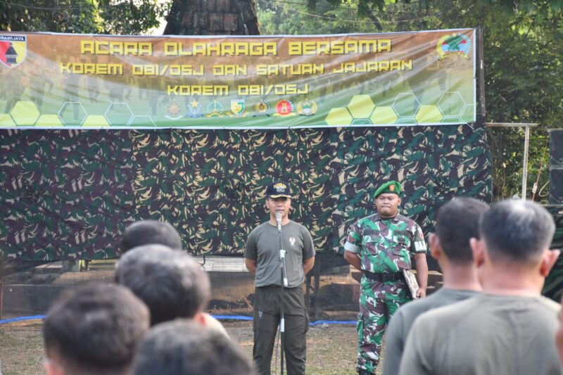 Kebugaran dan Silaturahmi Prajurit Terjalin di Lapangan Mojorejo
