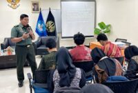 TNI Tanamkan Semangat Bela Negara di Kampus Unesa Magetan
